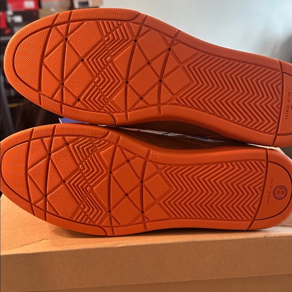 Cole Haan Bark Suede Wingtip with Orange Soles new sz 9.5 main image 4